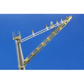 Eduard 1:200 USS Hornet CV-8 part 1 cranes