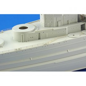 Eduard 1:350 HMS Queen Elizabeth 1943 pt 1 railing and ladders dla Trumpeter 05324