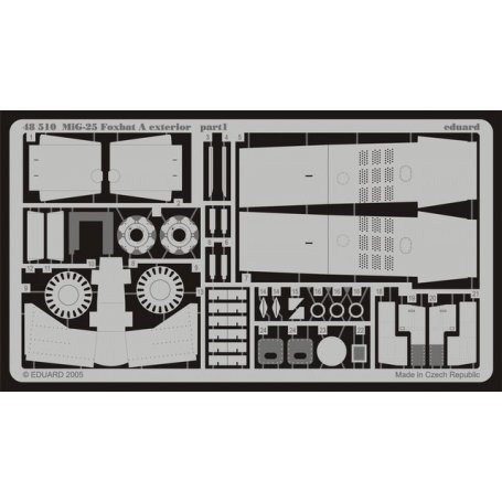 MiG-25 Foxbat A exterior REVELL