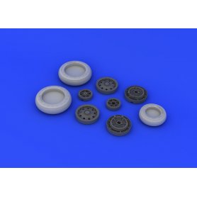 Eduard 1:32 F-104 undercarriage wheels early dla Italeri 2504