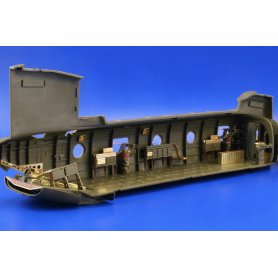 ACH-47A Chinook interior ITALERI