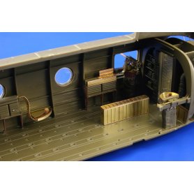 ACH-47A Chinook interior ITALERI