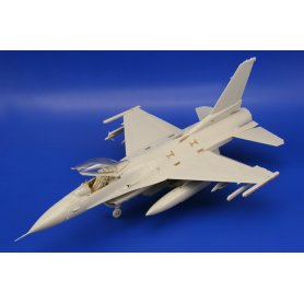 Eduard 1:48 F-16CJ Block 50 dla Tamiya 61098