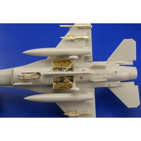 Eduard 1:48 F-16CJ Block 50 dla Tamiya 61098