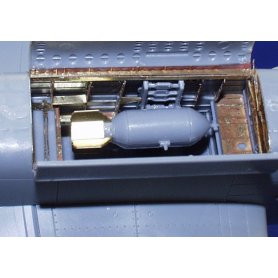 Eduard 1:72 B-25J bomb bay dla Hasegawa