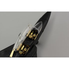 Eduard 1:72 JAS-39D dla Revell 3965
