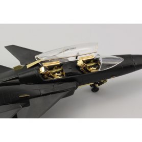 Eduard 1:72 JAS-39D dla Revell 3965