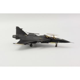 Eduard 1:72 JAS-39D dla Revell 3965