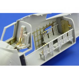 Wessex HU.5 interior S.A ITALERI