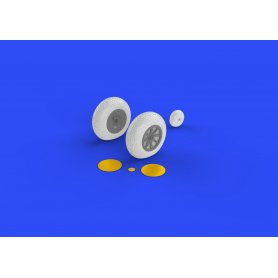 P-40 wheels w/ pattern HASEGAWA