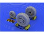 Eduard 1:48 Wheels for F-16 late version / Kinetic 