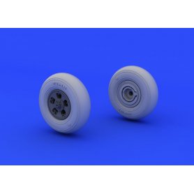 Spitfire wheels - 5 spoke, smooth tire EDUARD