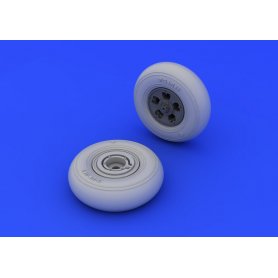 Spitfire wheels - 5 spoke, smooth tire EDUARD