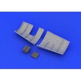 Spitfire Mk.V radio compartment (Airfix)