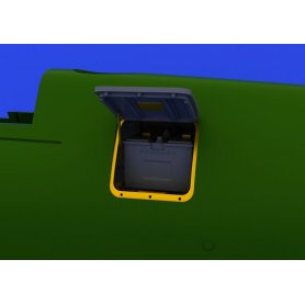Spitfire Mk.V radio compartment (Airfix)