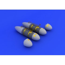 Eduard 1:48 US 108gal paper tanks