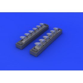 Bf 109G exhaust stacks EDUARD