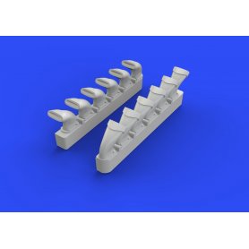 Eduard 1:72 Spitfire exhaust stacks fishtail dla Eduard 70121