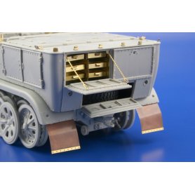Eduard 1:35 Sd.Kfz.7 Zugkraftwagen 8t tool boxes dla Trumpeter