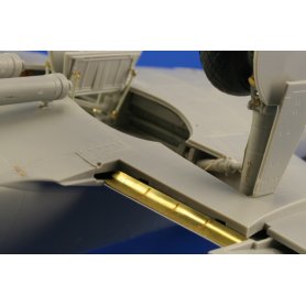 Eduard BIG 1:32 Messerschmitt Me-262 A-1 Schwable dla Trumpeter
