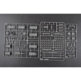 TRUMPETER 1:32 02250 GRUMMAN A-6E INTRUDER TRAM
