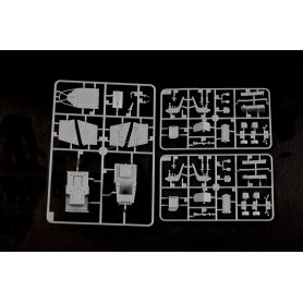 Trumpeter 1:32 Sukhoi Su-25UB Frogfood B
