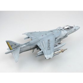 Trumpeter 1:32 AV-8B Night Attack Harrier II