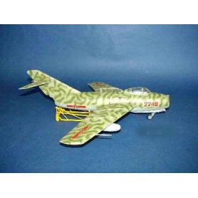 TRUMPETER 1:32 02204 THE PLAAF MIG-15 BIS FIGHTER