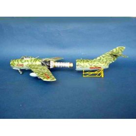 TRUMPETER 1:32 02204 THE PLAAF MIG-15 BIS FIGHTER
