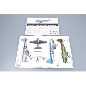 TRUMPETER 1:32 02242 U.S. NAVY SBD-3/4/A-24A "DAUNTLESS"