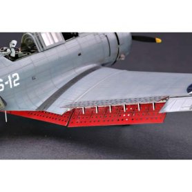 TRUMPETER 1:32 02242 U.S. NAVY SBD-3/4/A-24A "DAUNTLESS"