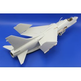Eduard BIG 1:32 F-8E US Nvy dla Trumpeter