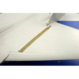 Eduard BIG 1:32 Sukhoi Su-27UB dla Trumpeter