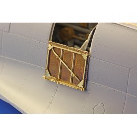 Eduard BIG 1:32 Supermarine Spitfire Mk.XVIe dla Tamiya