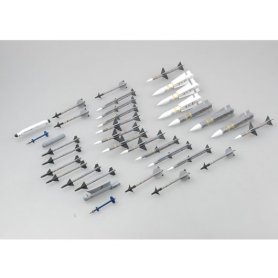 Trumpeter 1:32 US aircraft weapons Air to Air