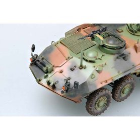 Trumpeter 1:35 LAV-R