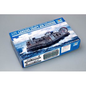 Trumpeter 1:144 JMSDF Landing Craft Air Cushion 
