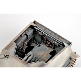 Trumpeter 1:35 Pz.Sfl. IVA Dcker Max