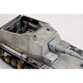 Trumpeter 1:35 Pz.Sfl. IVA Dcker Max