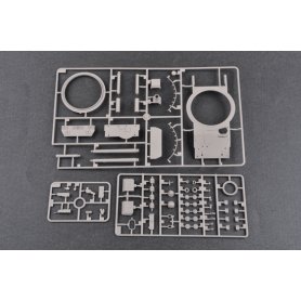 Trumpeter 1:35 T-62 model 1975 w/KMT