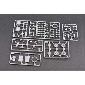 Trumpeter 1:35 T-62 model 1972 w/ERA