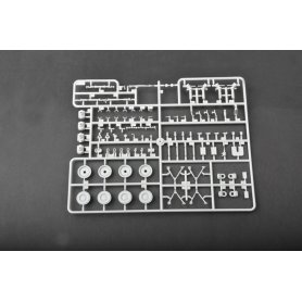 Trumpeter 1:35 B1 Centauro AFV wczesna wersja ROMOR