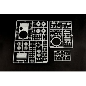 Trumpeter 1:35 KV-8