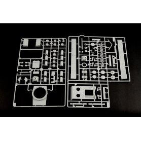 Trumpeter 1:35 KV-8