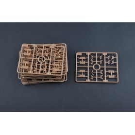 Trumpeter 1:35 05539 Russian ChTZ S-65 Tractor with cab