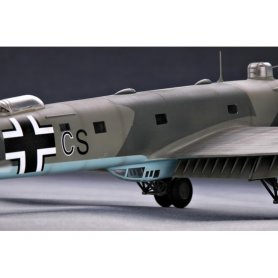Trumpeter 1:48 Focke Wulf Fw 200 C-4 Condor