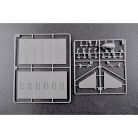 TRUMPETER 1:72 01670 SHENYANG J-15 with flight deck