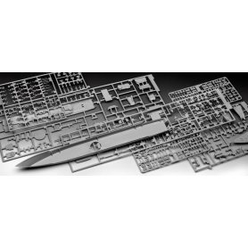Revell 1:700 Petr Veliky
