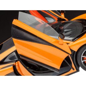 Revell 1:24 McLaren 570S Model Set