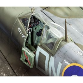 Revell 03927 1/32 Spitfire Mk.IXc
